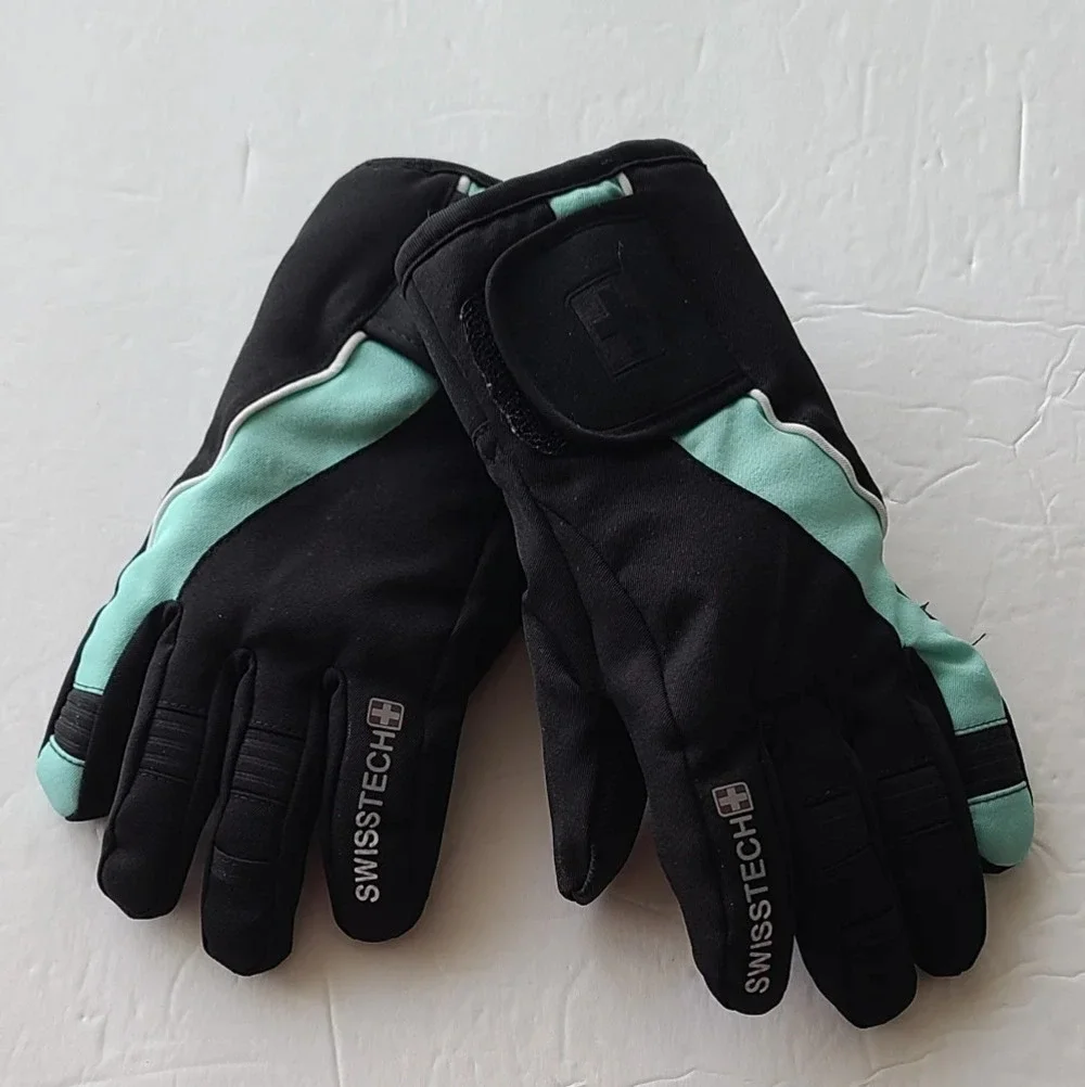 Swisstech gloves size S/M polyester,spandex
